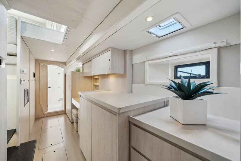 Blue Palmetto Yacht Photos Pics 