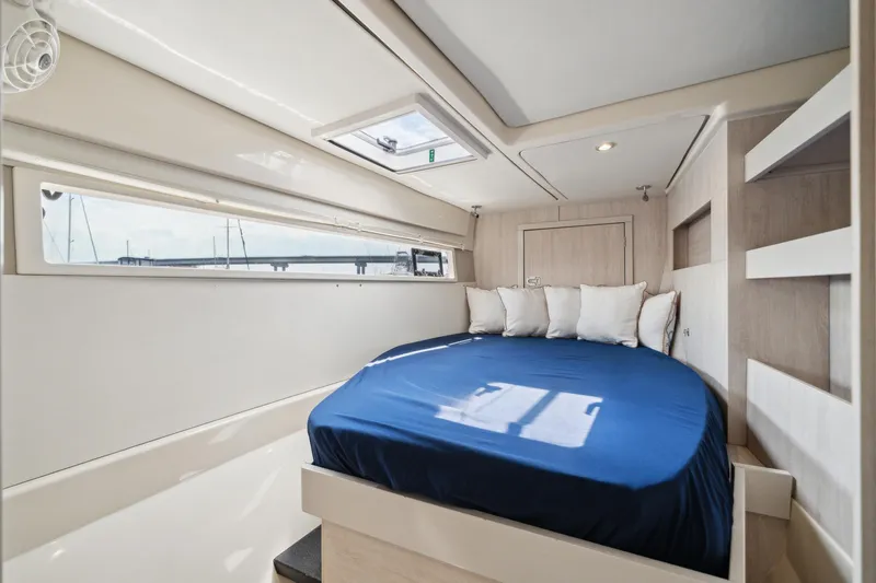 Blue Palmetto Yacht Photos Pics 