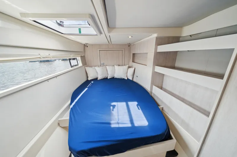 Blue Palmetto Yacht Photos Pics 