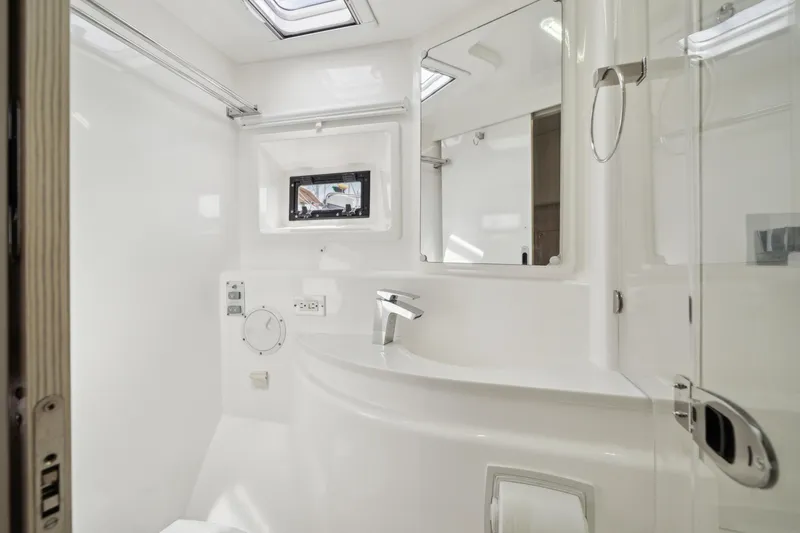 Blue Palmetto Yacht Photos Pics 