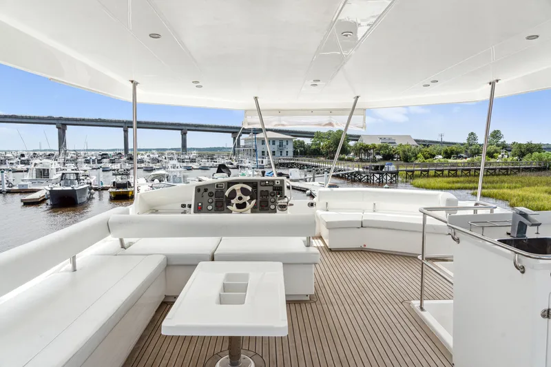 Blue Palmetto Yacht Photos Pics 