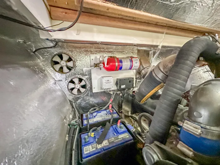 Blue Palmetto Yacht Photos Pics 