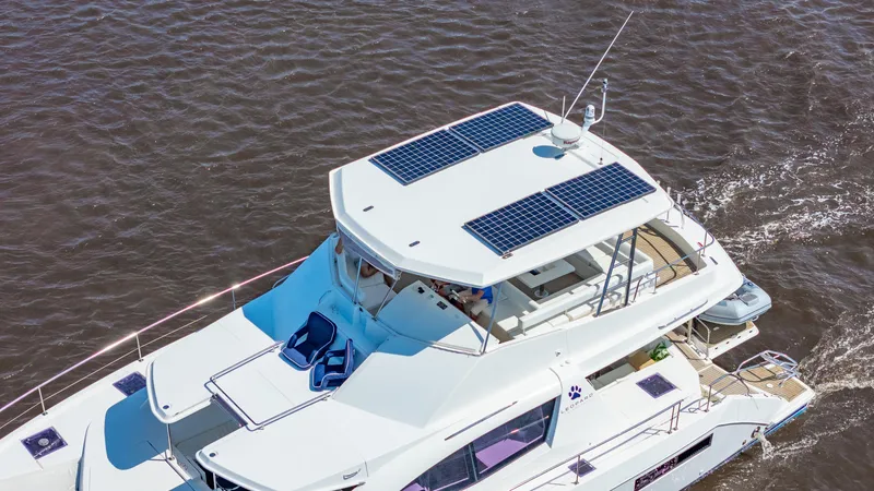 Blue Palmetto Yacht Photos Pics 