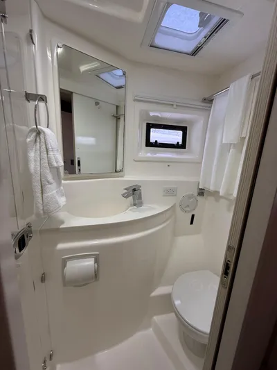 Blue Palmetto Yacht Photos Pics 