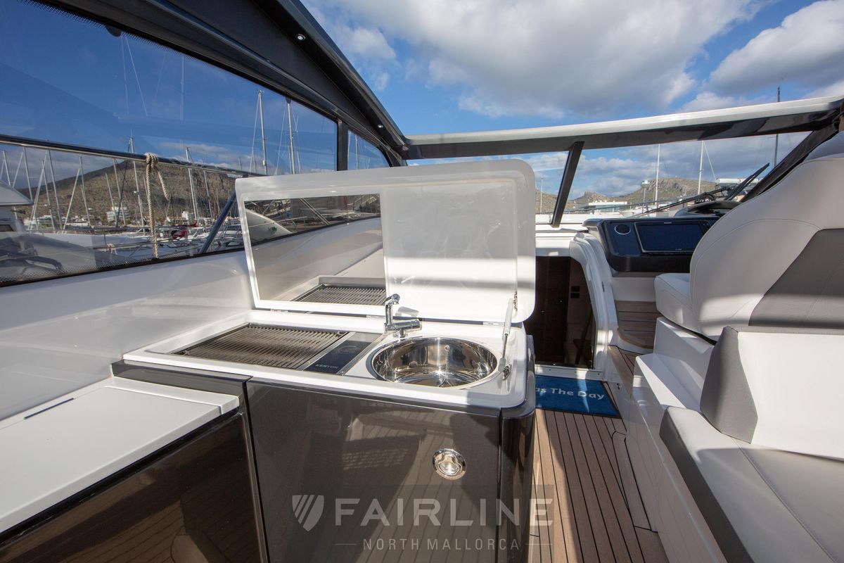 2017 Princess 46 