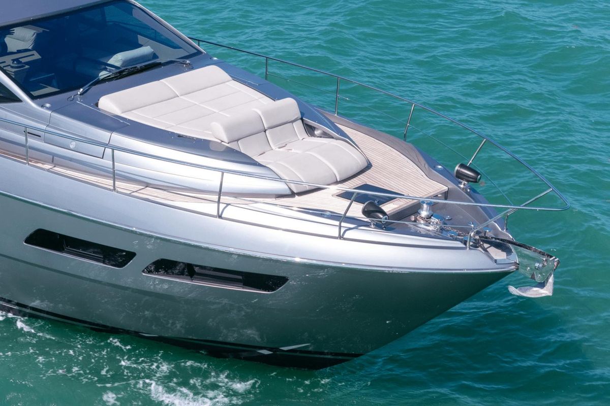 2020 Pershing 70 