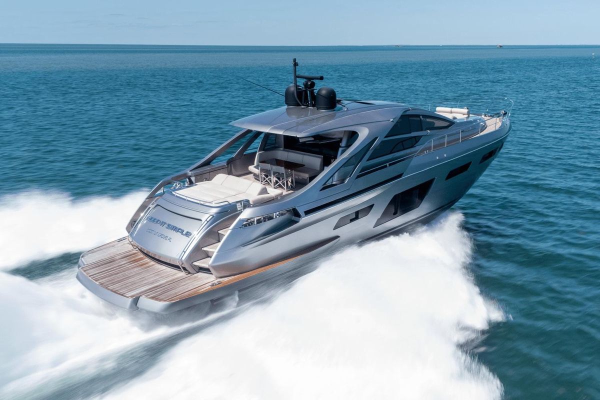 2020 Pershing 70 