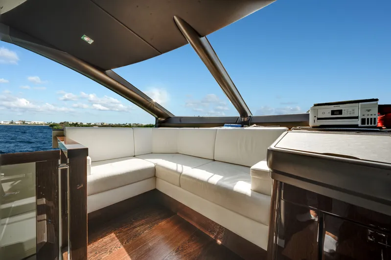 Solaire Yacht Photos Pics 