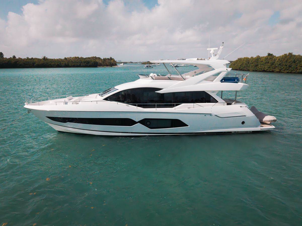 2019 Sunseeker 76 