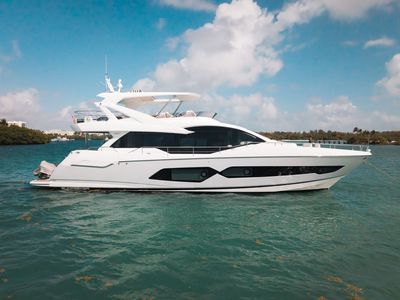 Yacht