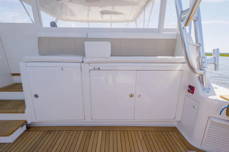 Legal Holiday Yacht Photos Pics Donzi 58 Legal Holiday - Exterior Cockpit