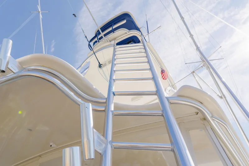 Legal Holiday Yacht Photos Pics Donzi 58 Legal Holiday - Exterior Tower