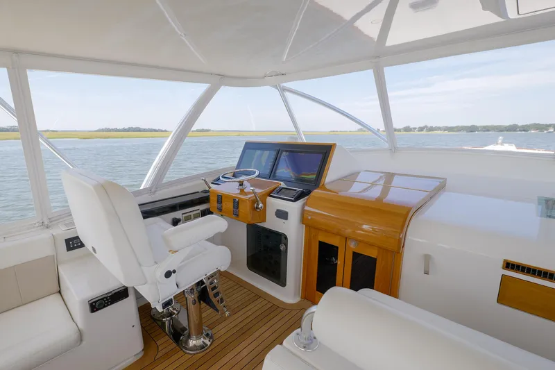 Legal Holiday Yacht Photos Pics Donzi 58 Legal Holiday - Exterior Helm Area