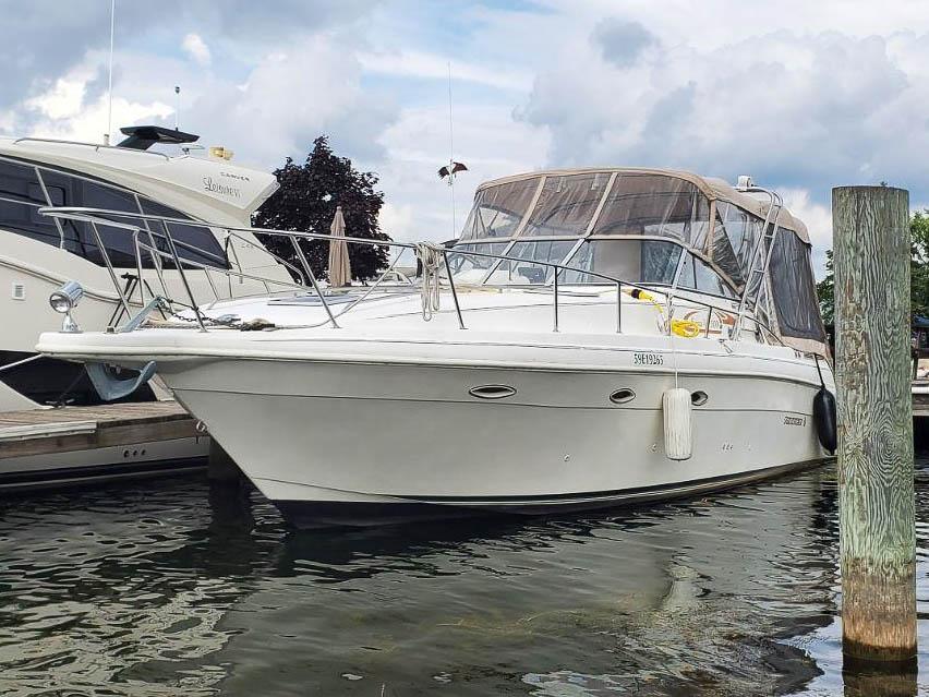 1997 Rinker 300 Fiesta Vee Cruiser for sale - YachtWorld