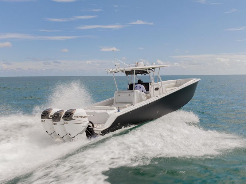 2013 Nor-Tech 390 Center Console