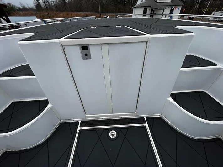 Steelin Time III Yacht Photos Pics 2011 Fountain 38 CC Tournament Edition boat deck with black and white design.