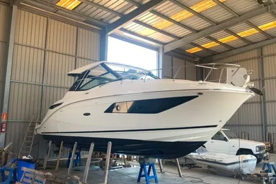 Sea Ray 320 Sundancer