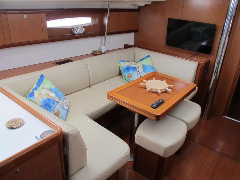 2008 Beneteau 49