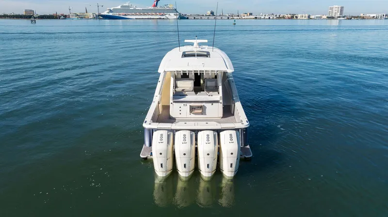 Luka Yacht Photos Pics 