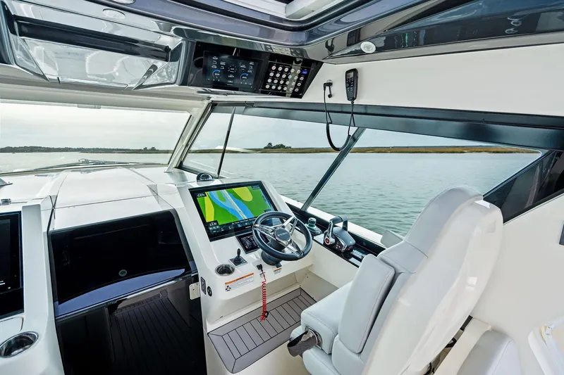 Luka Yacht Photos Pics 