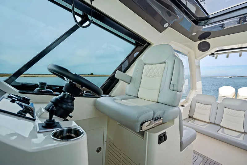 Luka Yacht Photos Pics 