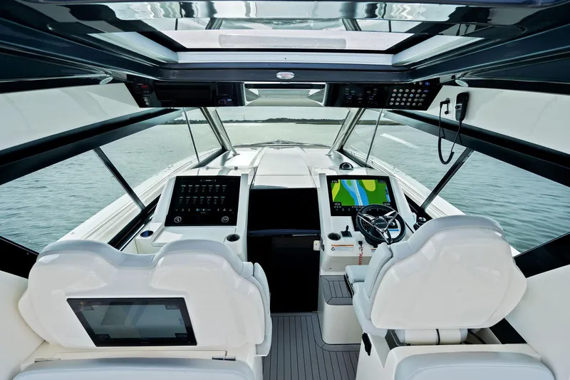 Luka Yacht Photos Pics 