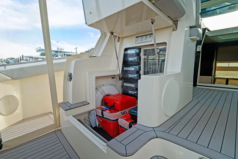 Luka Yacht Photos Pics 