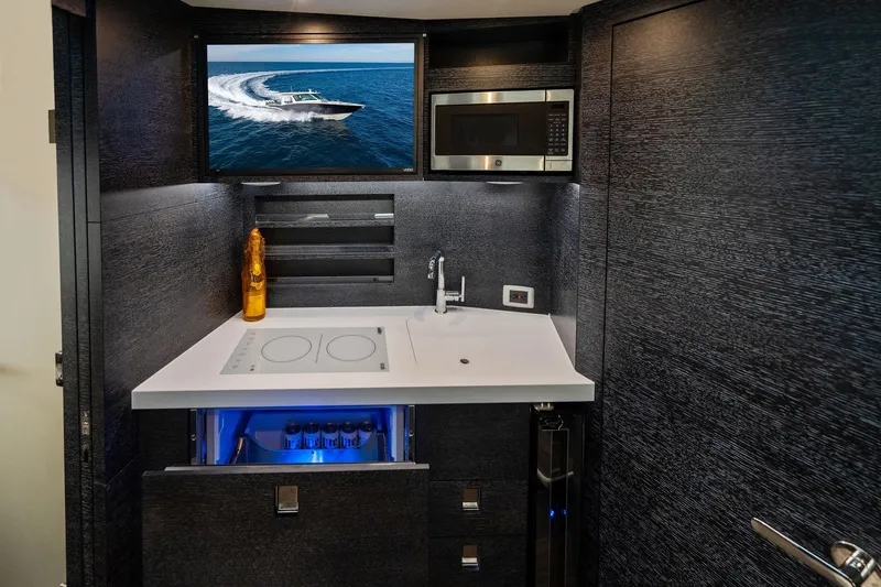 Luka Yacht Photos Pics 