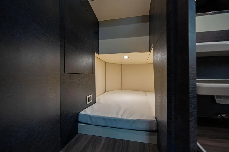 Luka Yacht Photos Pics 