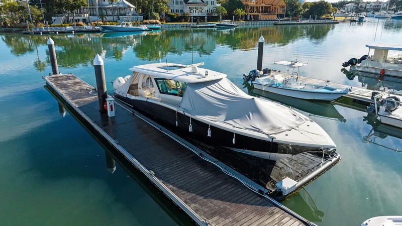 Luka Yacht Photos Pics 