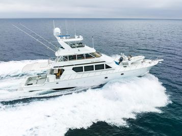 Hatteras 90 Enclosed Sports Fish