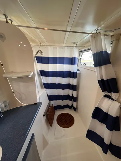 Traceroute Yacht Photos Pics 