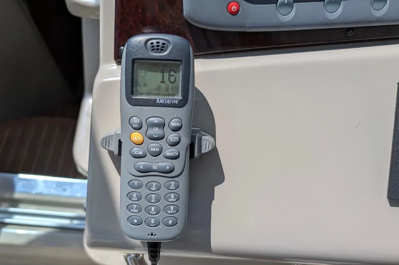 Fansea Yacht Photos Pics VHF radio on 2009 Sea Ray 350 Sundancer boat dashboard.