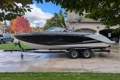 Scarab 255 Platinum SE