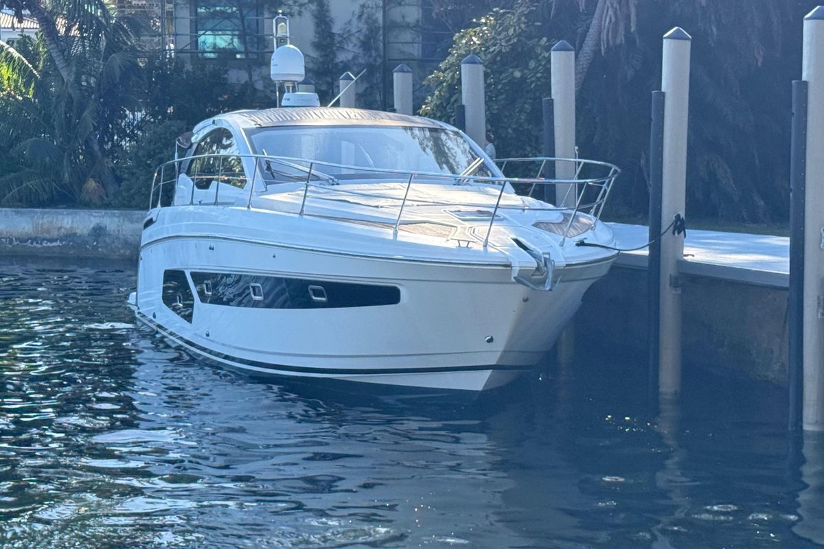 2018 Azimut 43 