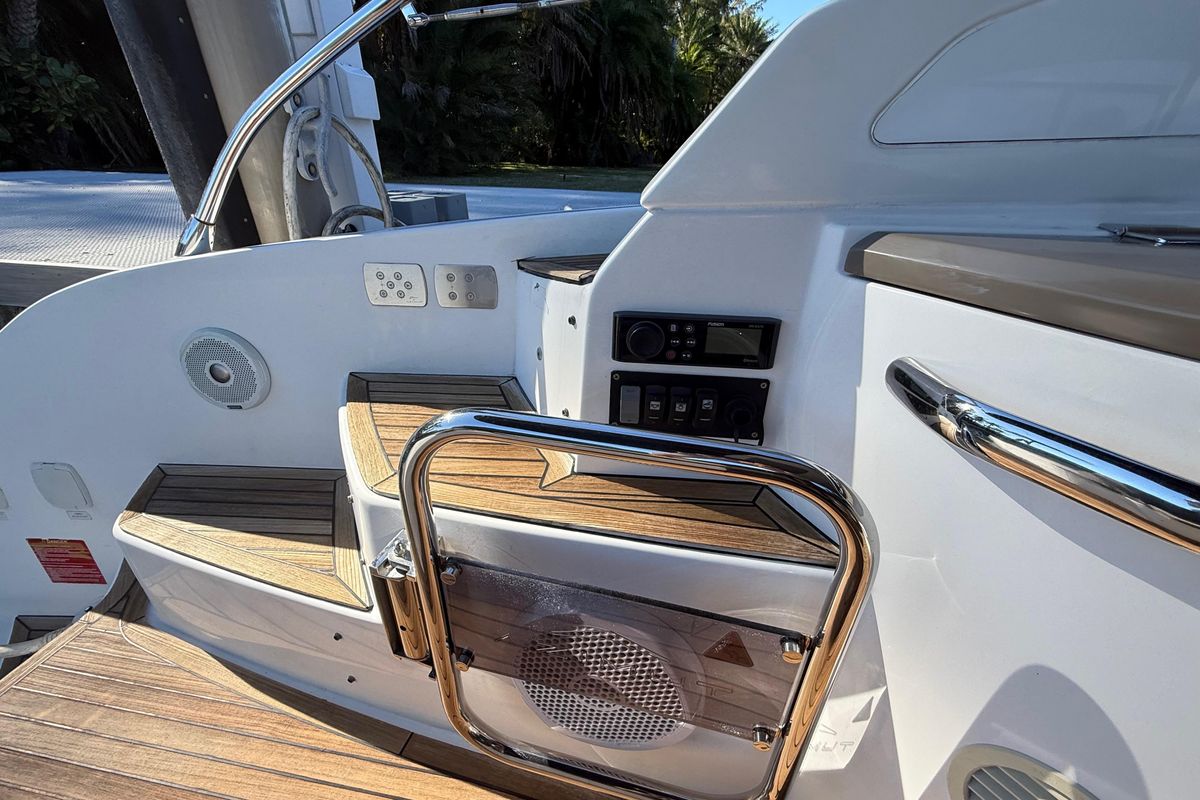 2018 Azimut 43 