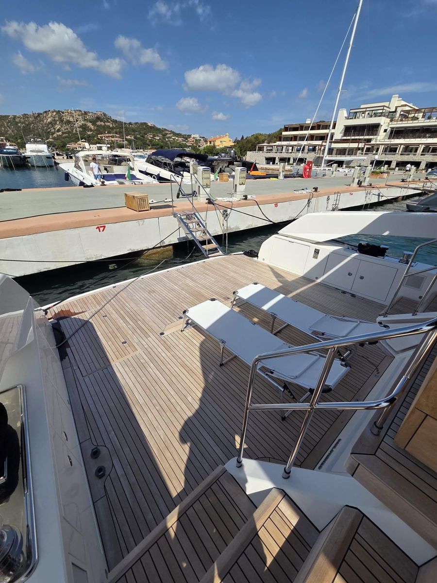 2020 Sanlorenzo 77 