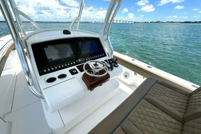 On Mute Yacht Photos Pics 2021 Valhalla Boatworks V-33 Center Console