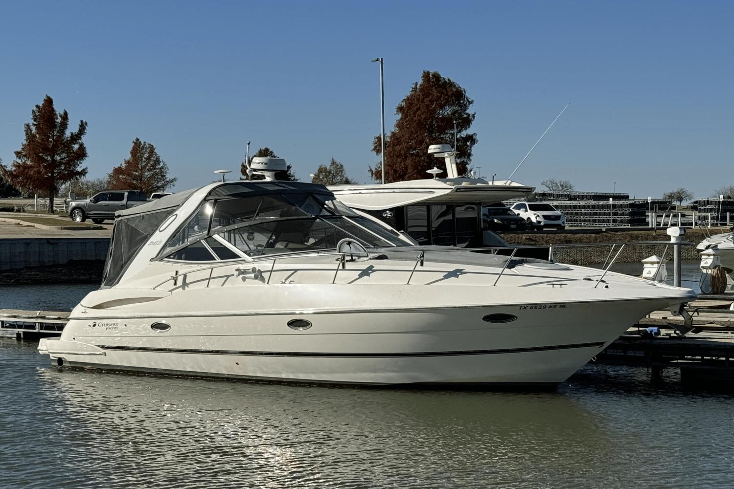 2004 cruisers yachts 340 express for sale