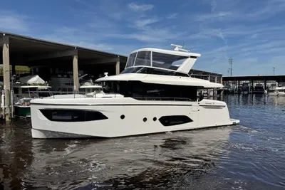 Absolute NAVETTA 52