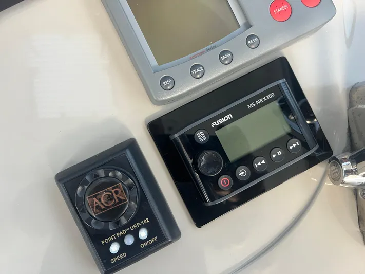 Desert Dream Yacht Photos Pics Control panel of a 2007 Sea Ray 40 Sundancer boat with navigation and audio systems.