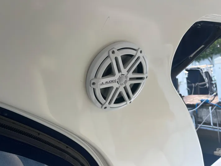 Desert Dream Yacht Photos Pics JL Audio speaker on 2007 Sea Ray 40 Sundancer boat.