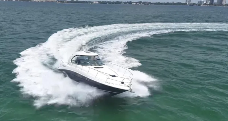 Desert Dream Yacht Photos Pics 