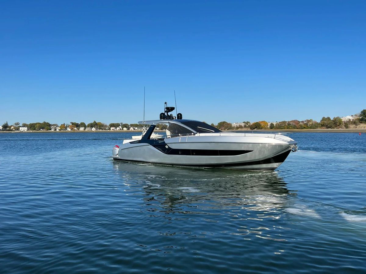 2022 Azimut 47 