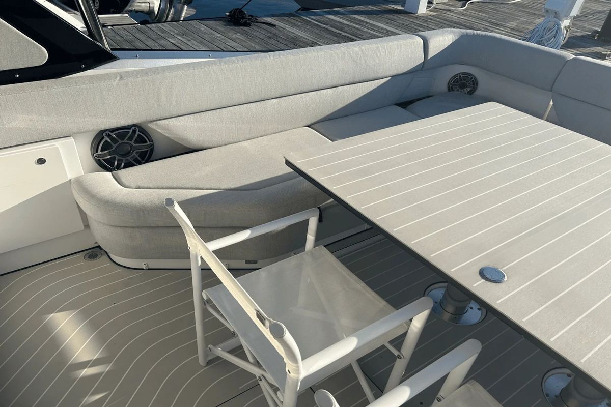 2022 Azimut 47 
