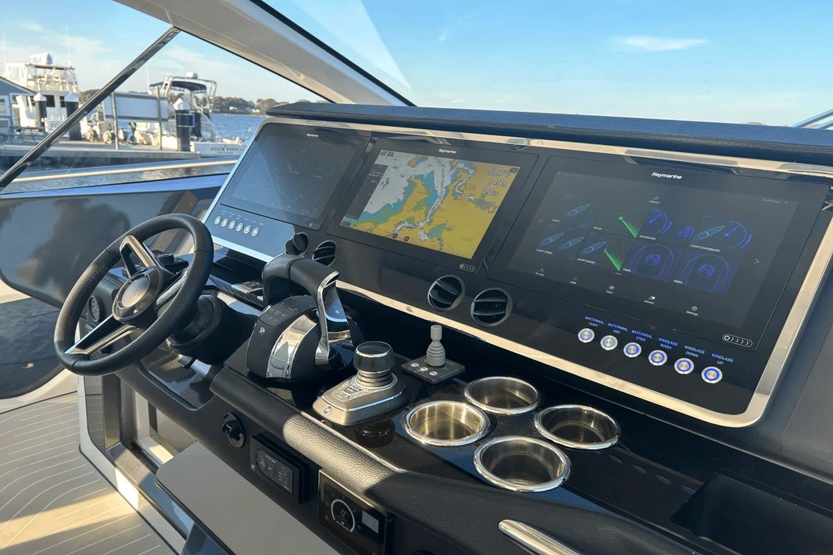 2022 Azimut 47 