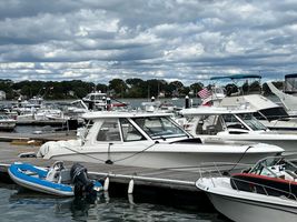 2019 38' Boston Whaler-380 Realm Quincy, MA, US
