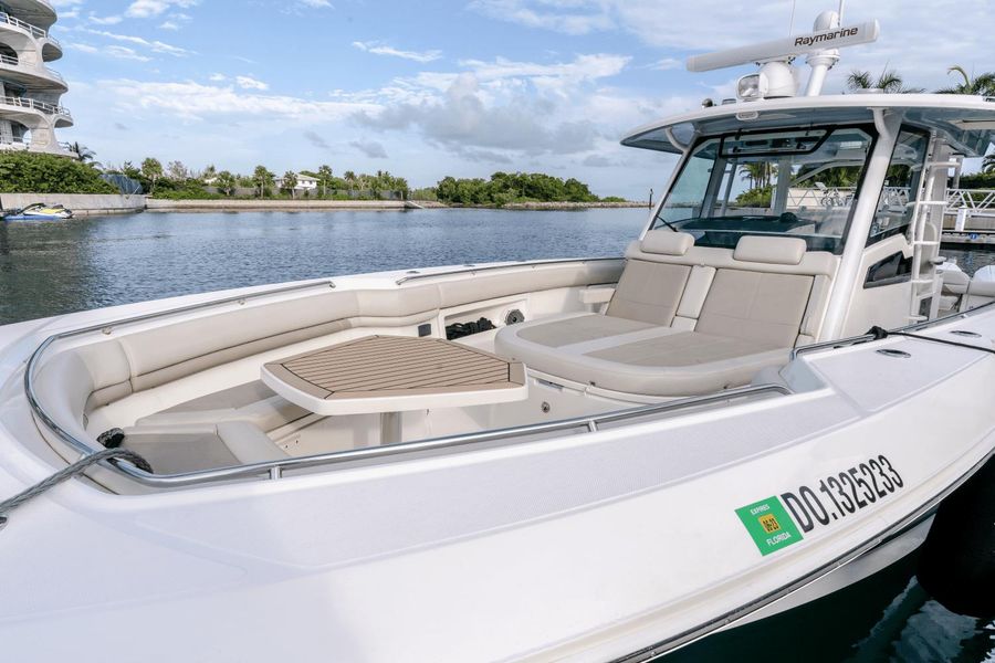 2022 Boston Whaler 38 outrage