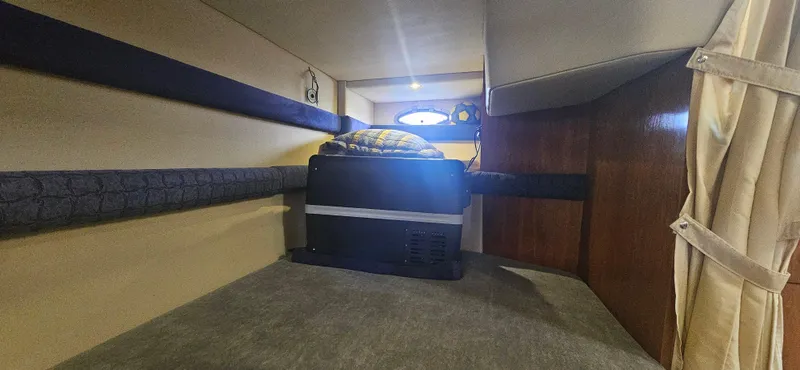 Iris Yacht Photos Pics 