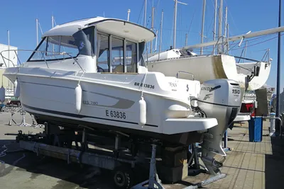 2011 Beneteau Antares 7.80